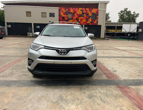 FOREIGN USED 2018 UPGRADED TOYOTA RAV4 XLE FOR SALE