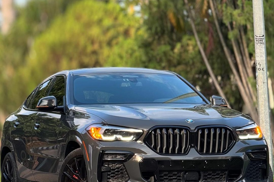 FOREIGN USED 2023 BM...