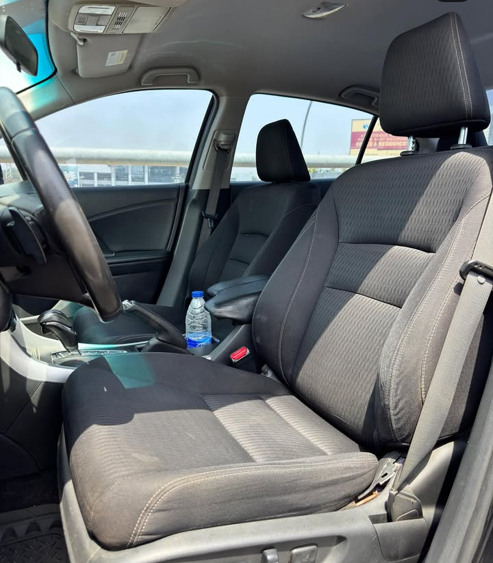 HONDA ACCORD V6 IN A...