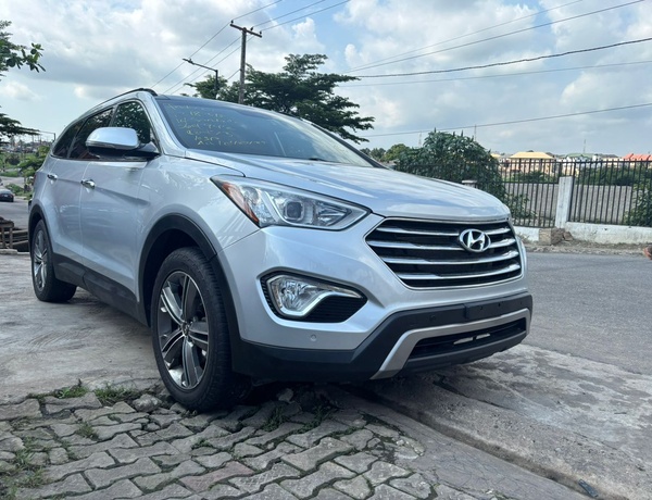 Hyundai Santa Fe Tokunbo 2014