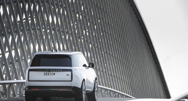 Land Rover RANGE ROVER Vogue P400 SE 2023