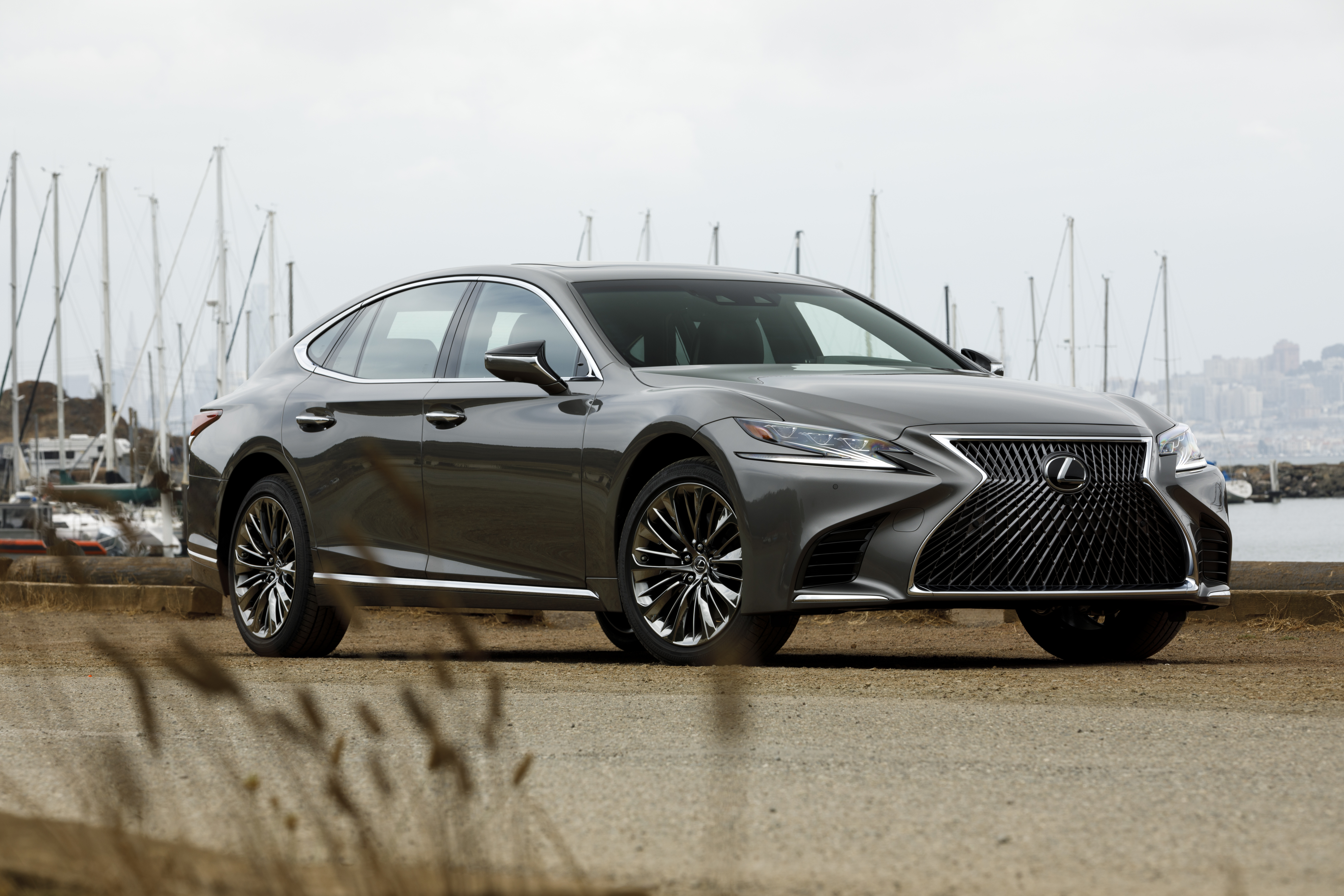  Lexus LS 500 