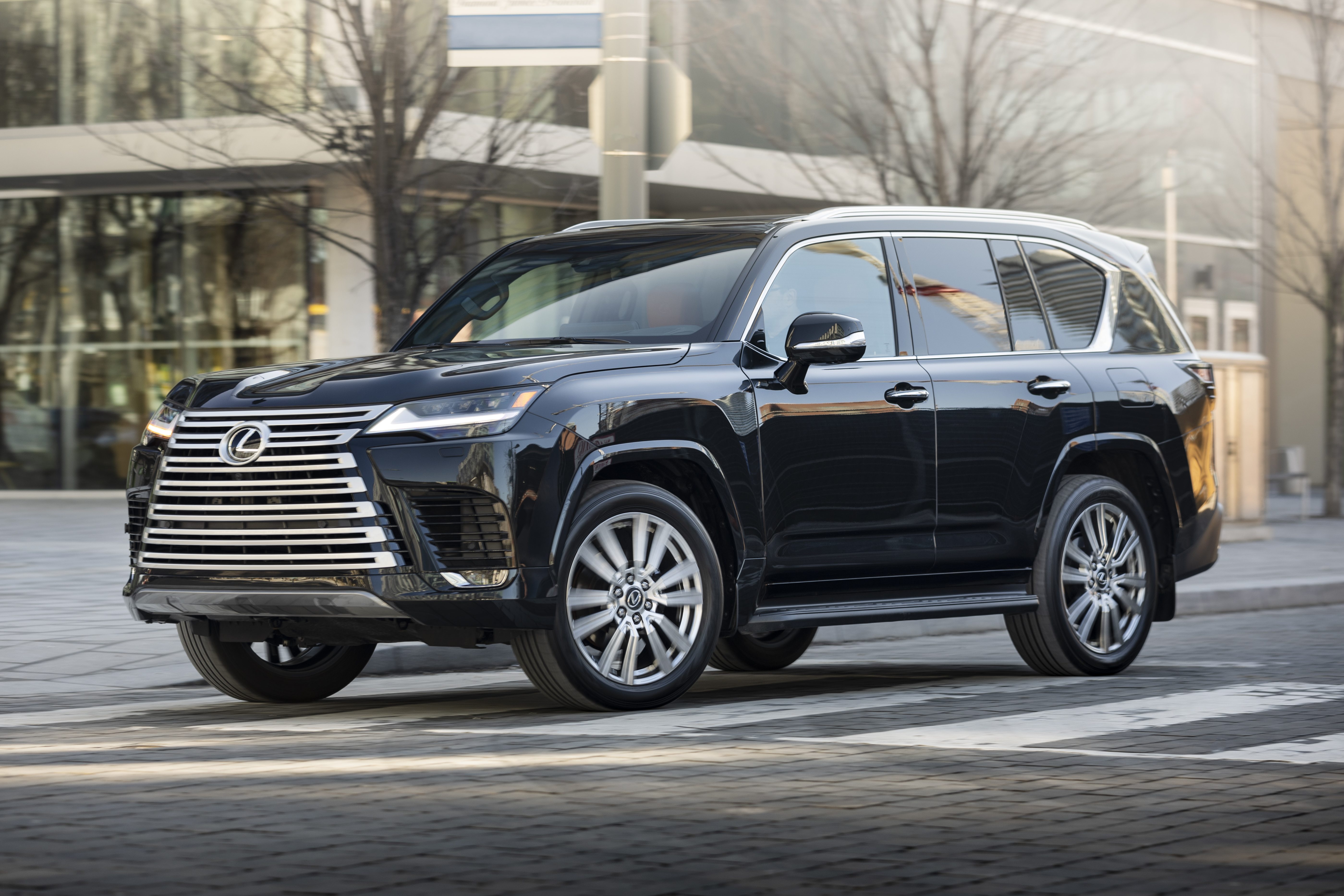  LEXUS LX 600 