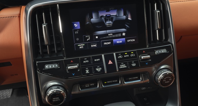 LEXUS LX 600 2024