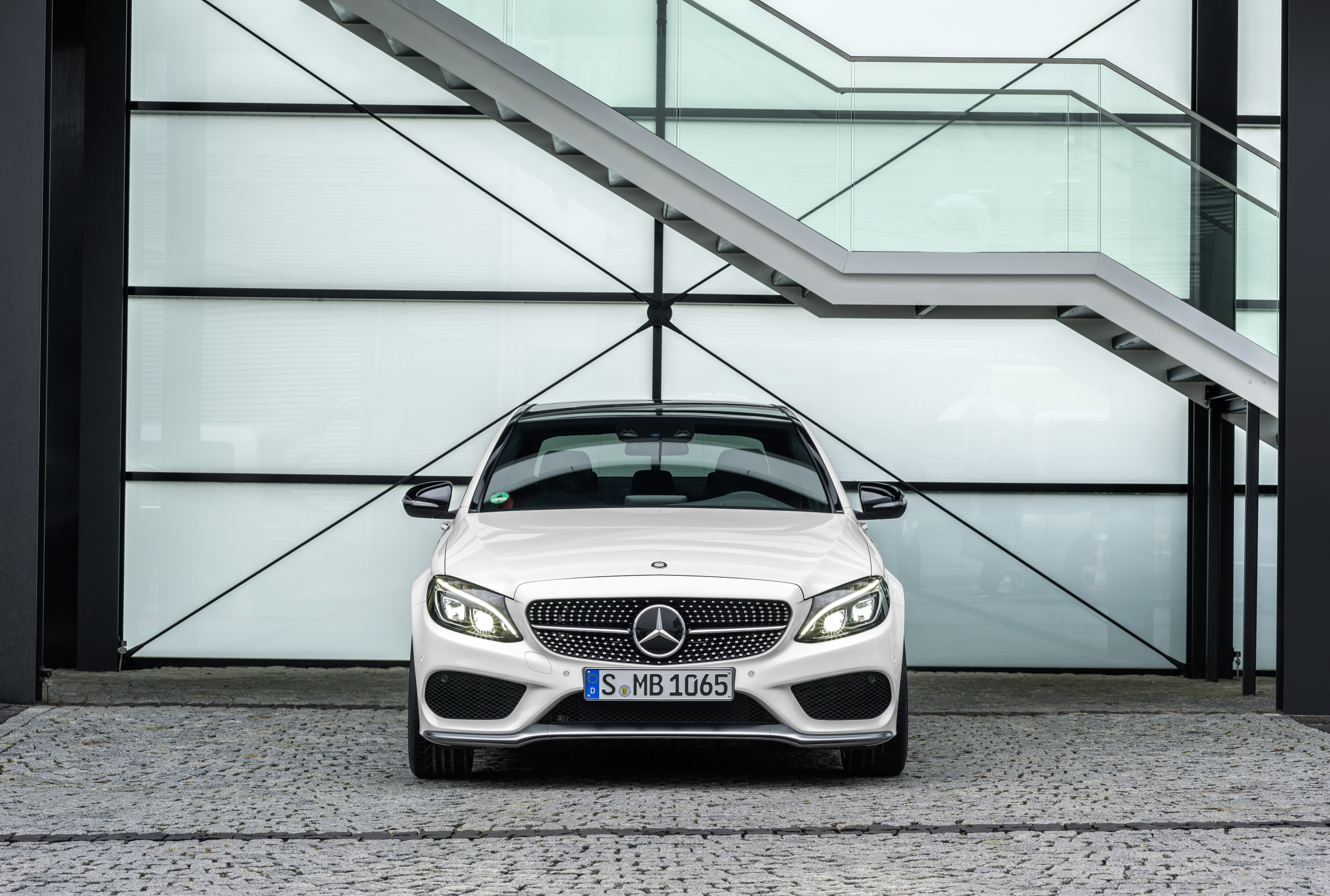  Mercedes-Benz C450 