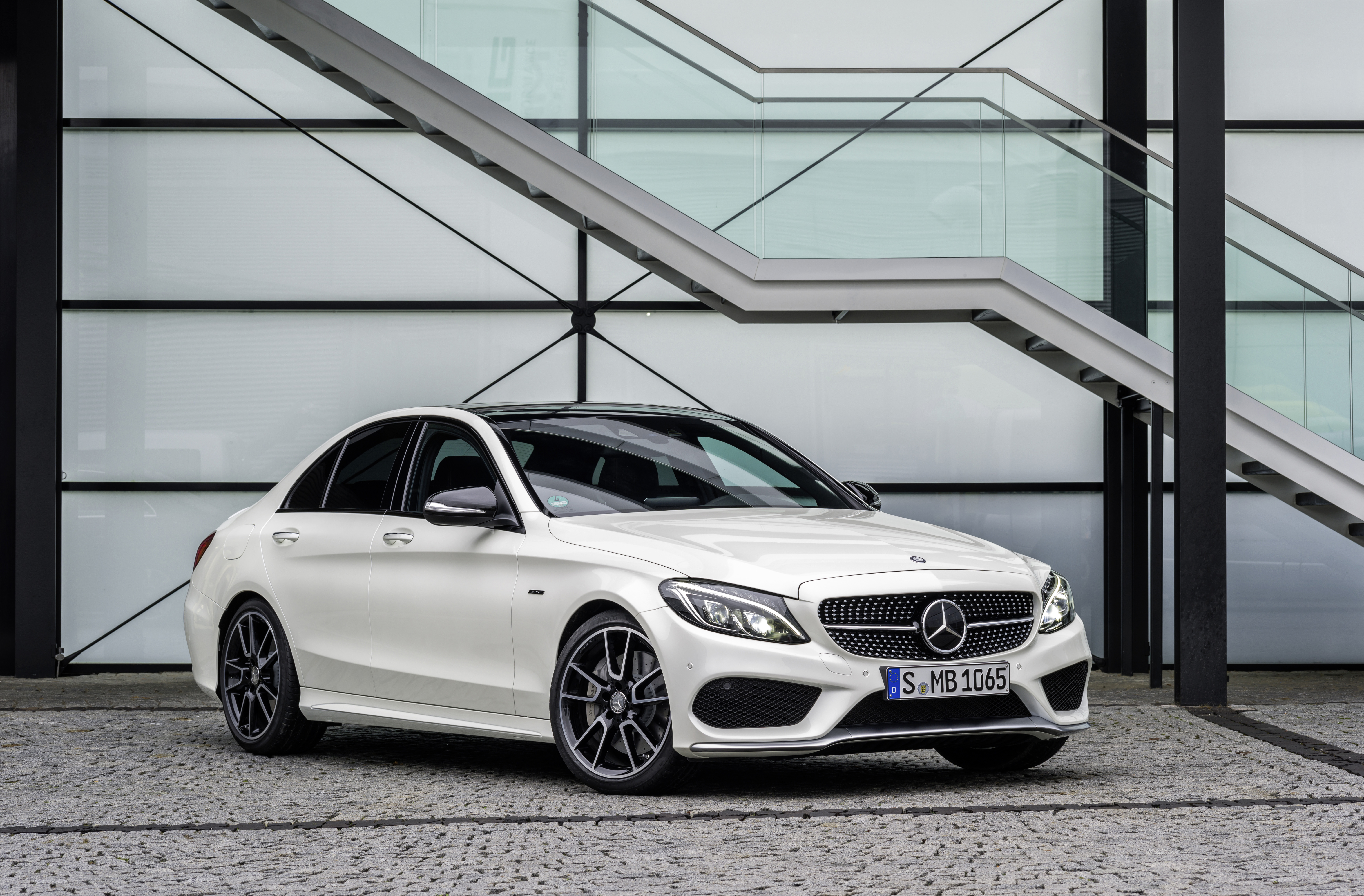  Mercedes-Benz C450 