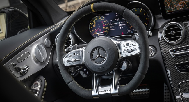 MERCEDES-BENZ C63s AMG COUPE 2017