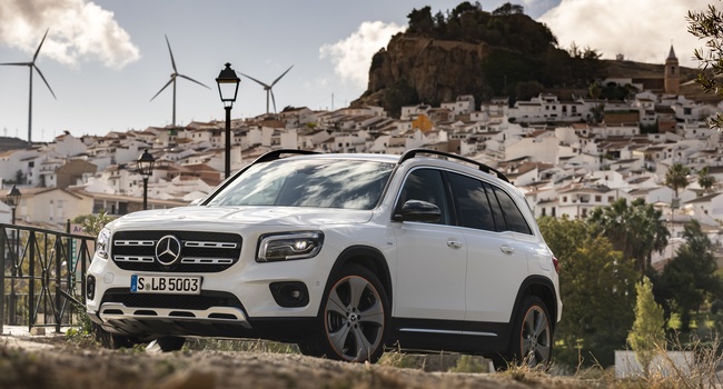 MERCEDES-BENZ GLB250 2021