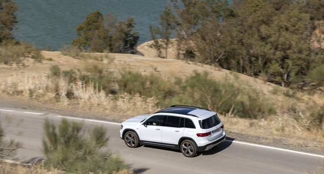 MERCEDES-BENZ GLB250 2021