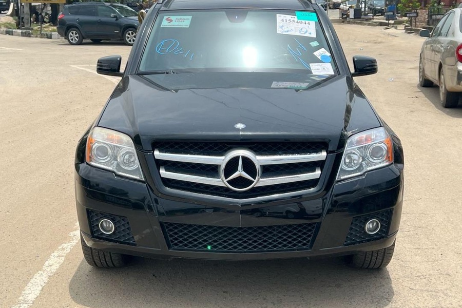 Mercedes Benz GLK350...