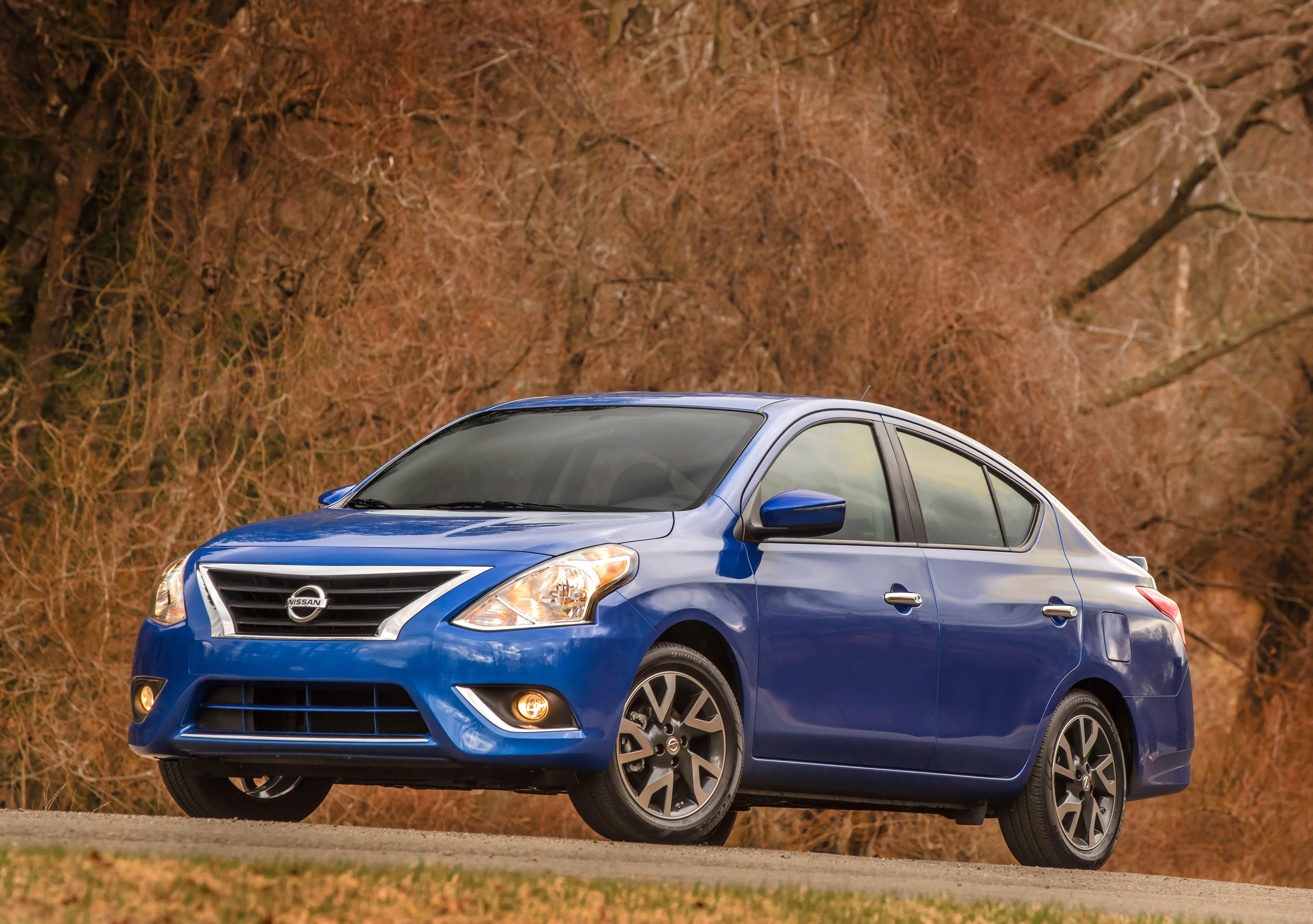  Nissan Versa 