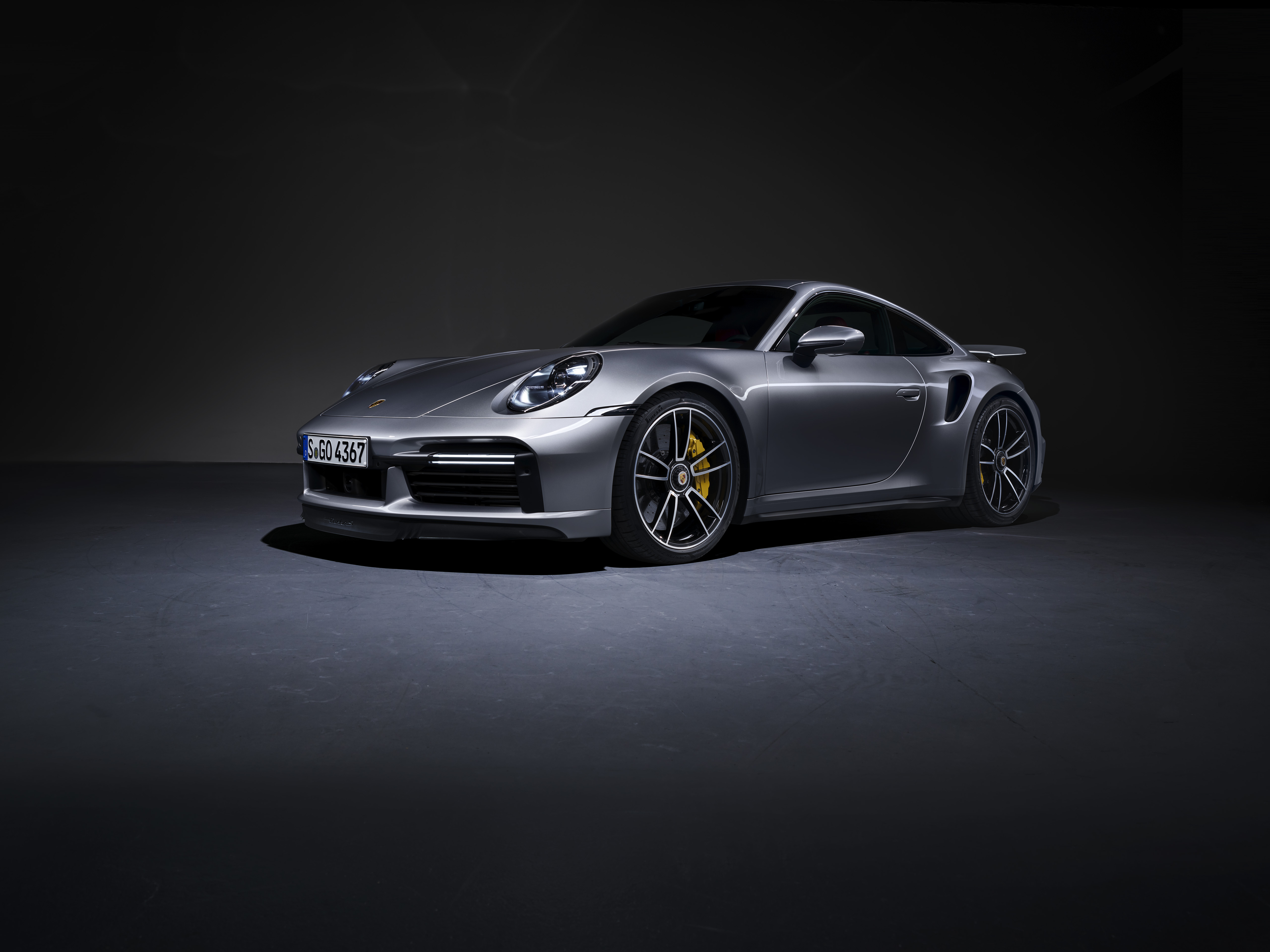  Porsche 911 Turbo S 