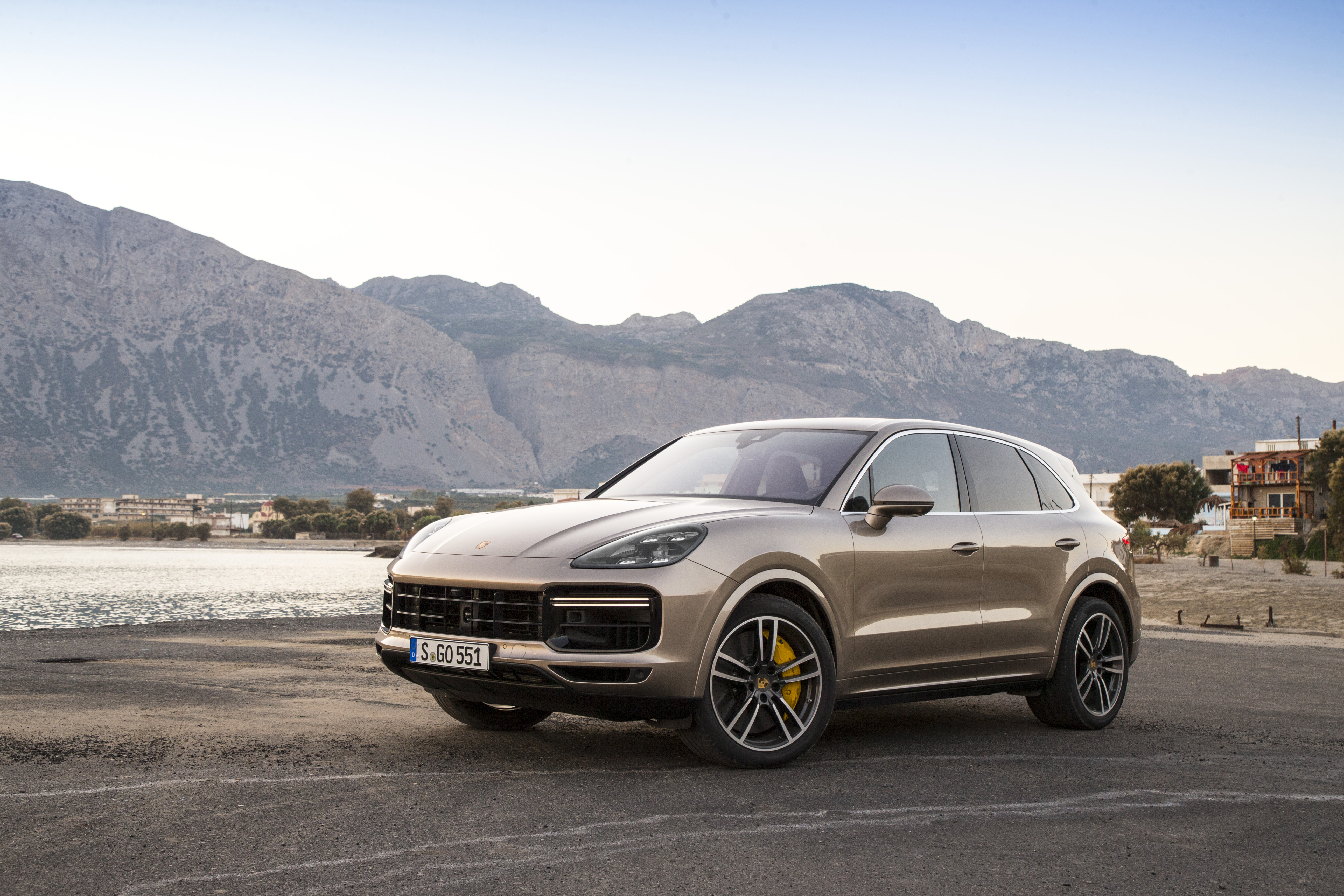  Porsche Cayenne Turbo 