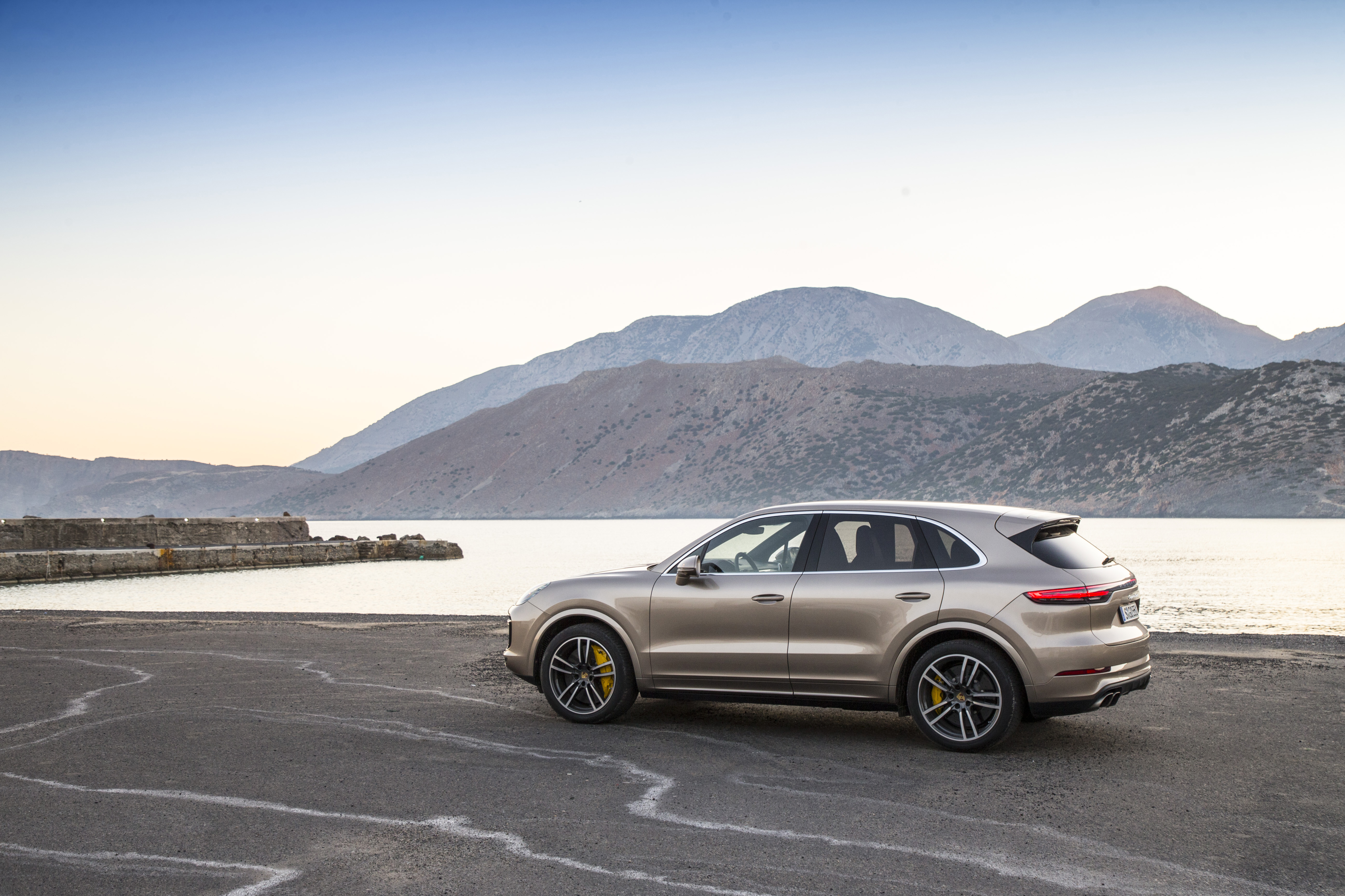  Porsche Cayenne Turbo 
