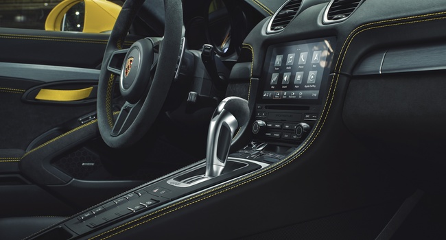 Porsche Cayman GT4 2016