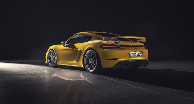 Porsche Cayman GT4 2016