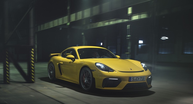 Porsche Cayman GT4 2016