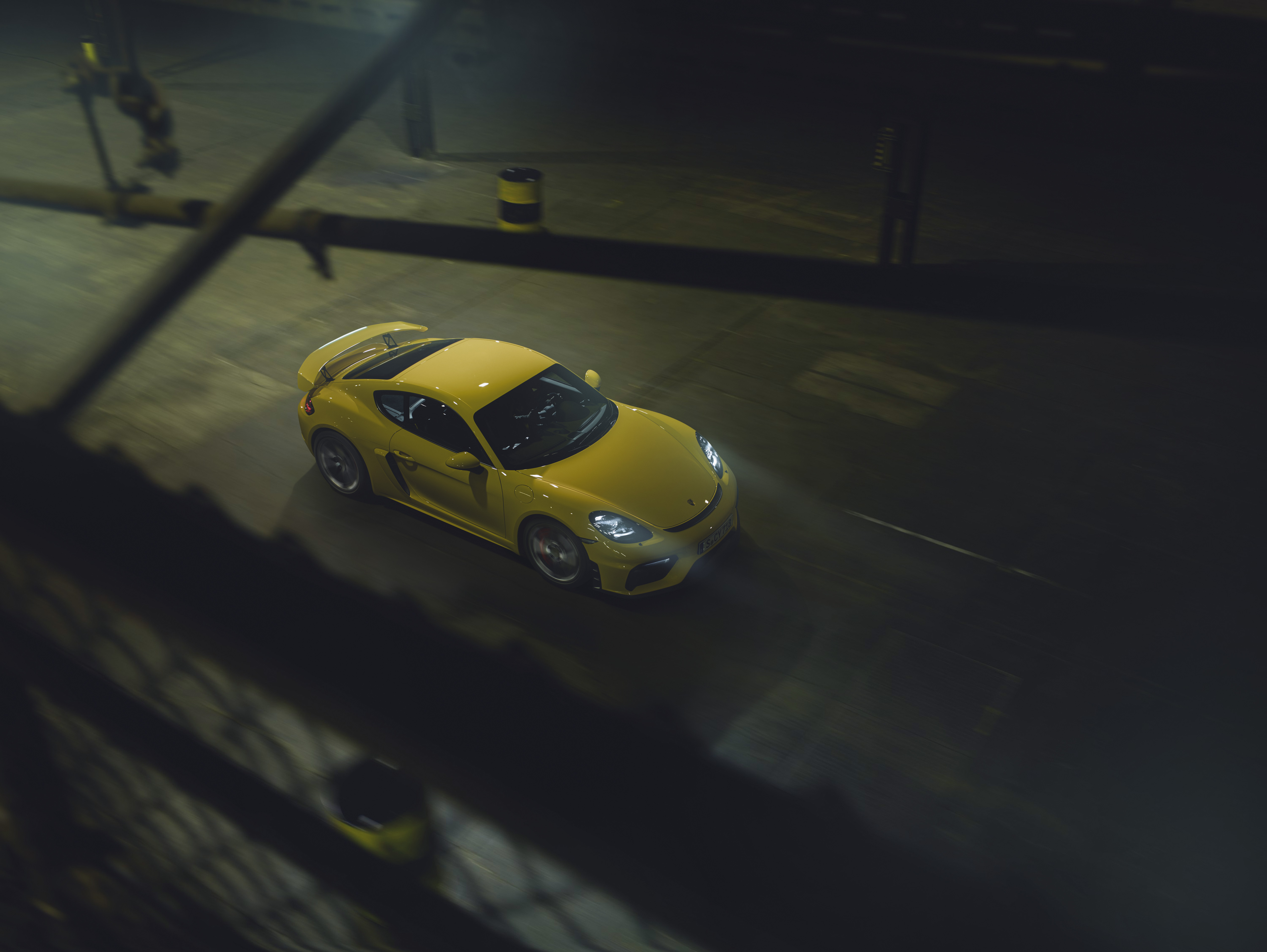  Porsche Cayman GT4 