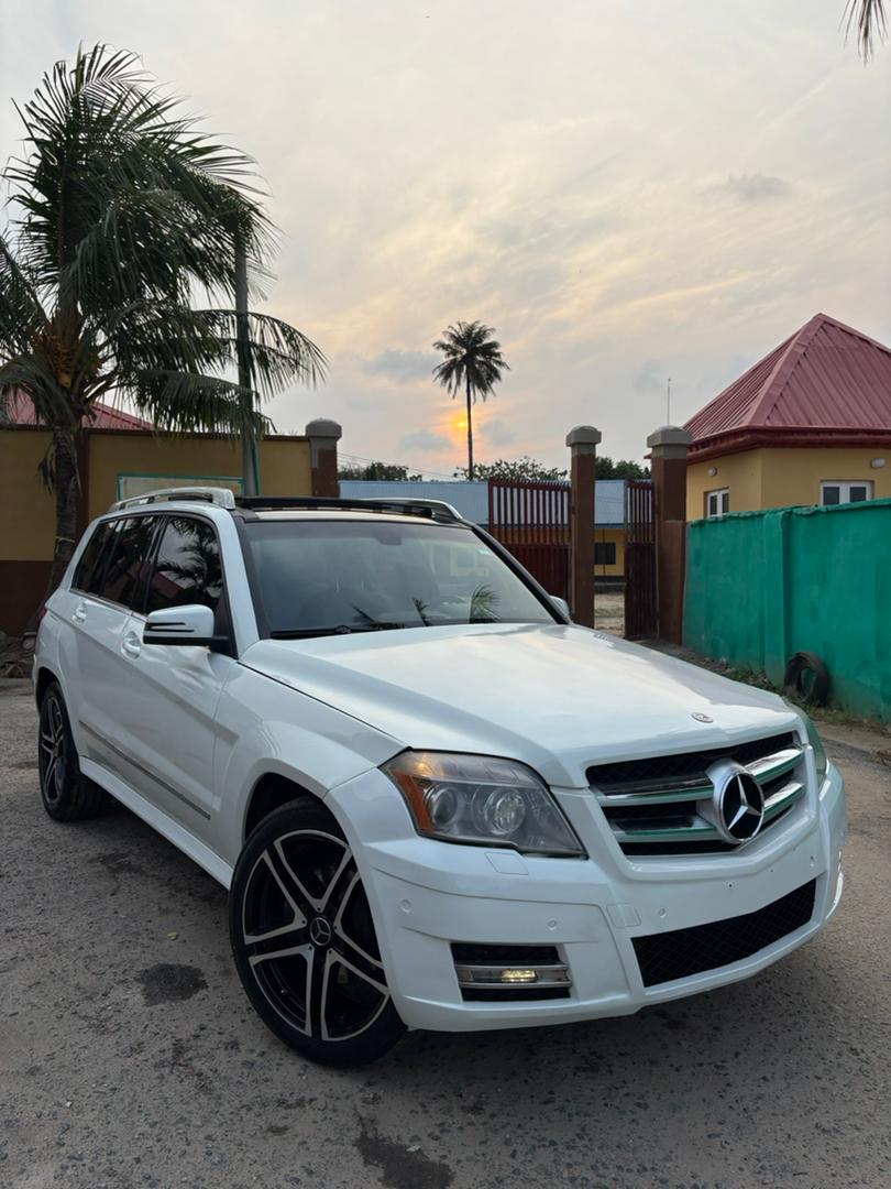 Registered Benz GLK 350 2012 in Yaba