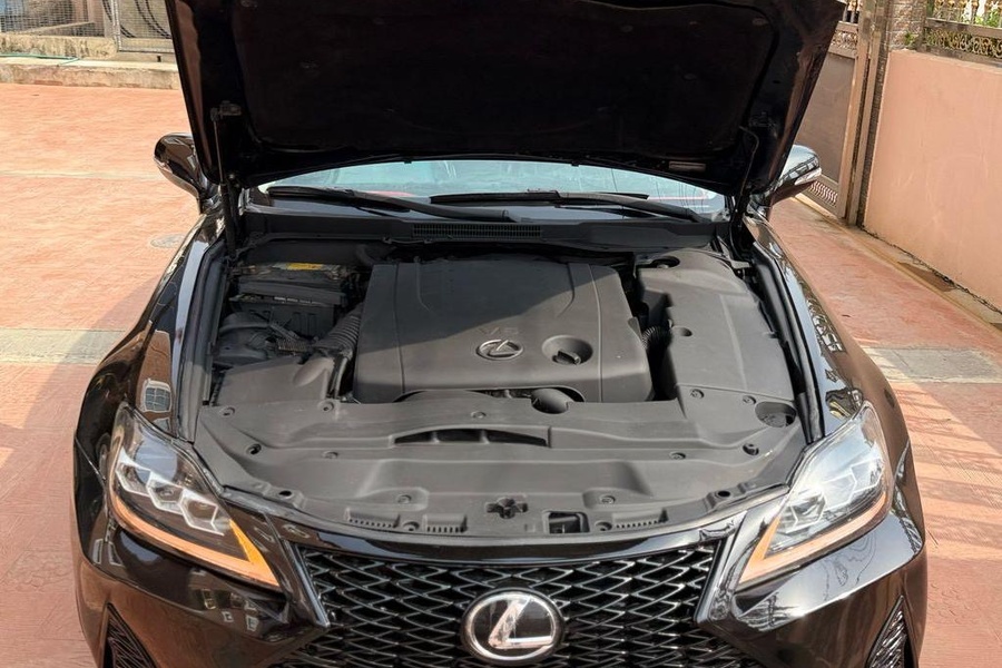Registered Lexus is2...