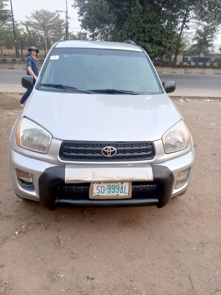 Registered Toyota RAV4 2004