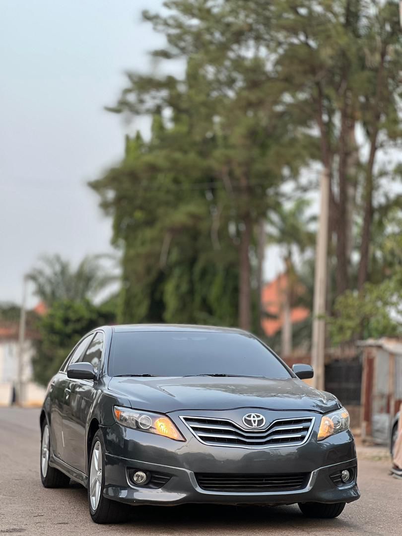TOKS STANDARD 2010 TOYOTA CAMRY SE FOR SALE