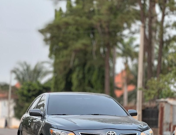 TOKS STANDARD 2010 TOYOTA CAMRY SE FOR SALE