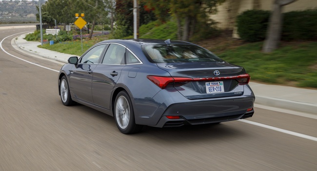 Toyota Avalon-hybrid 2020