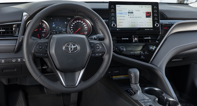 Toyota Camry 2021
