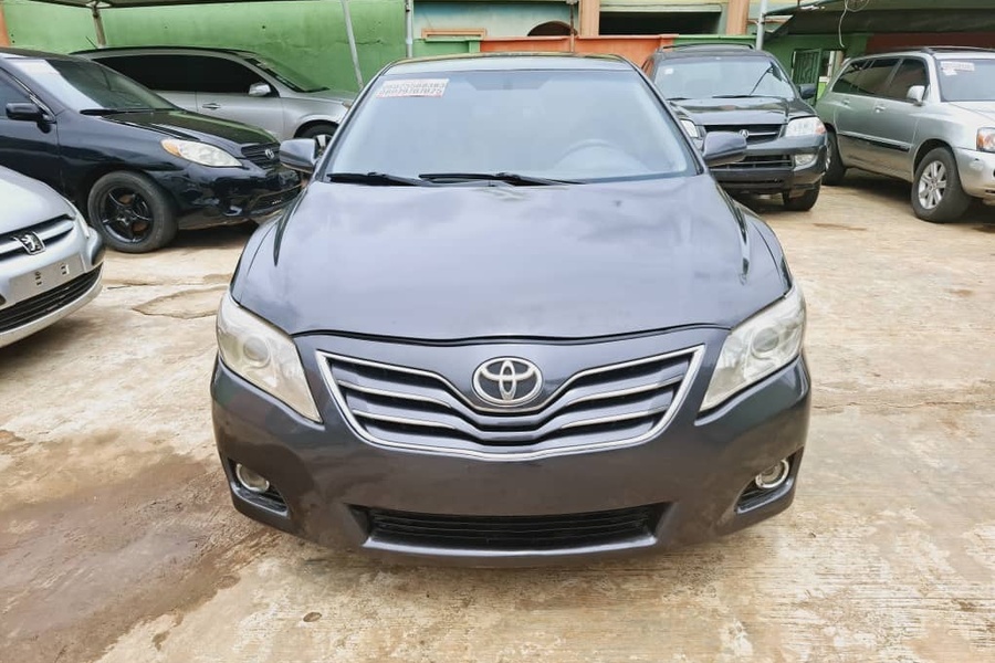 Toyota Camry LE 2008...