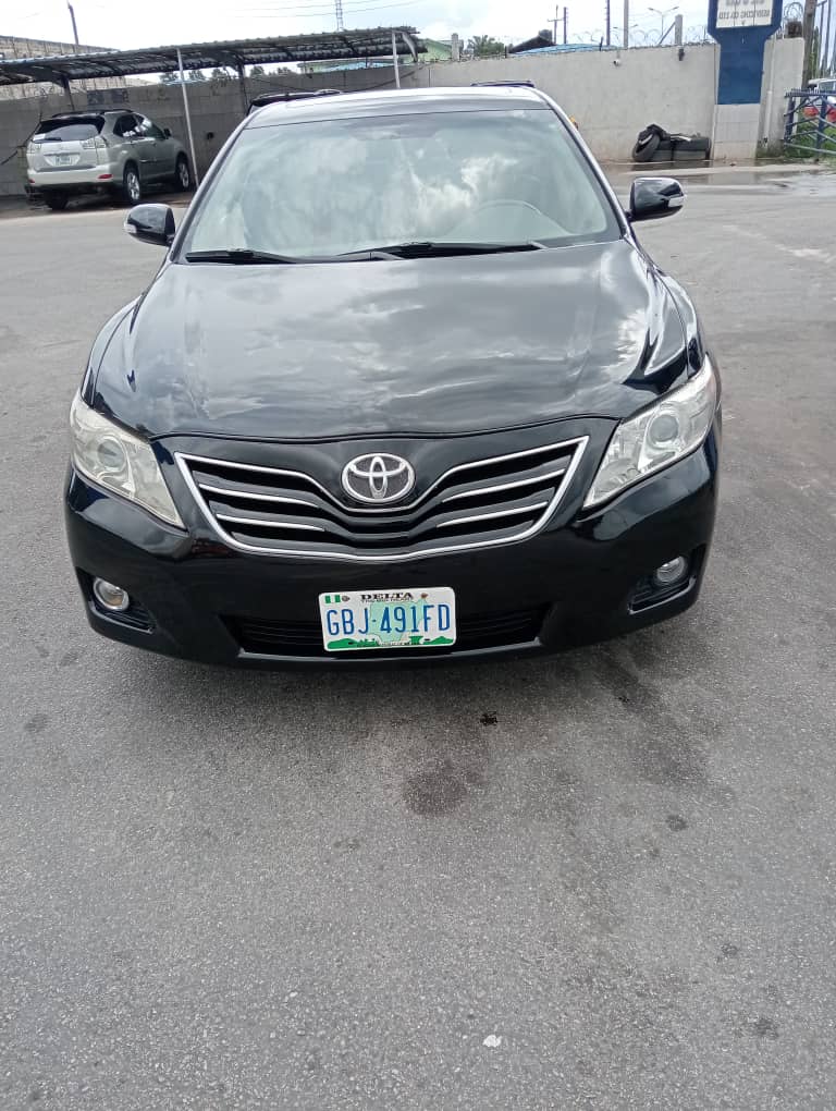 Toyota Camry XLE 200...