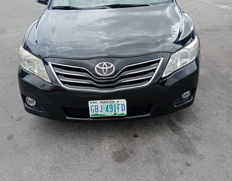 Toyota Camry XLE 200...