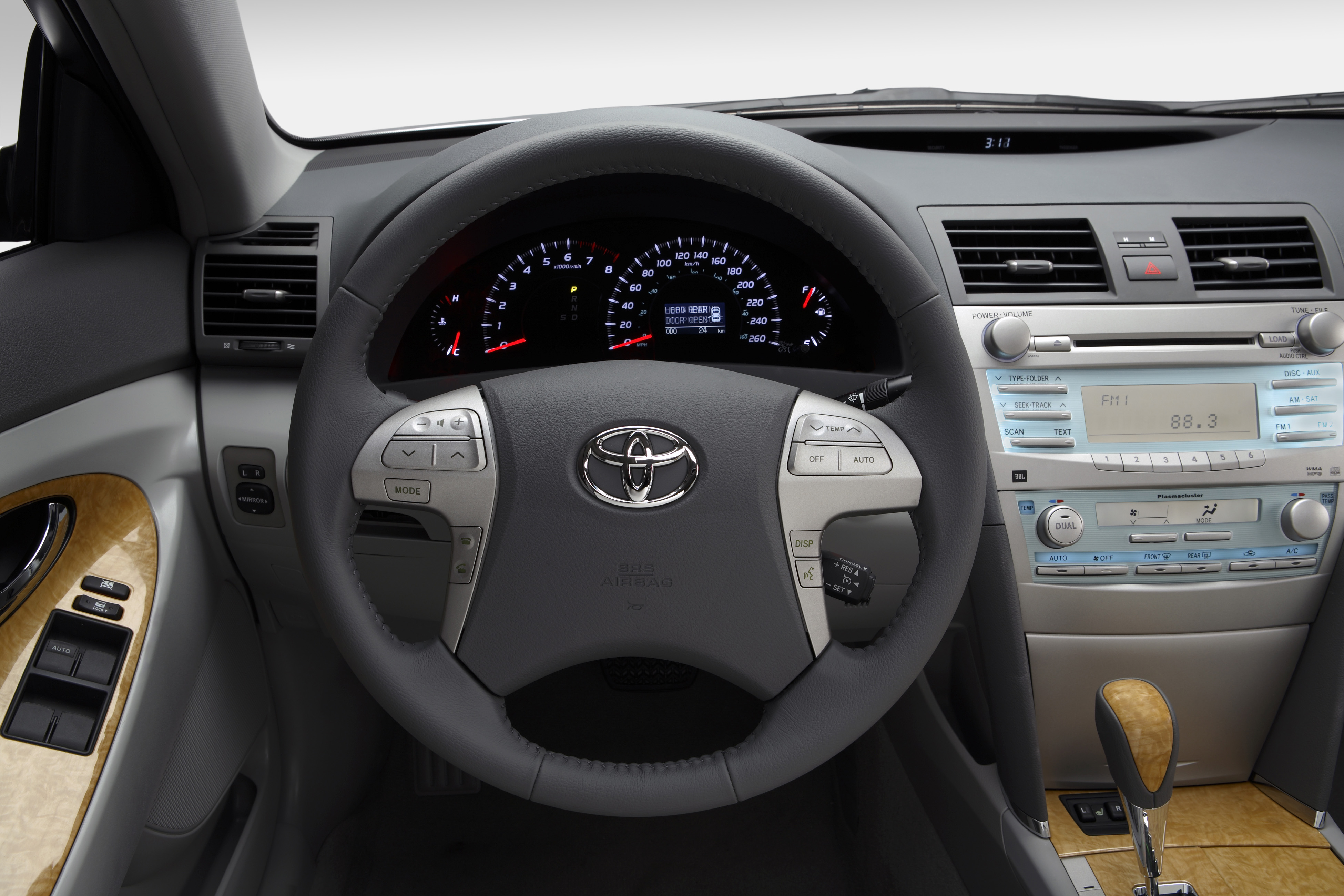  Toyota Camry XLE 