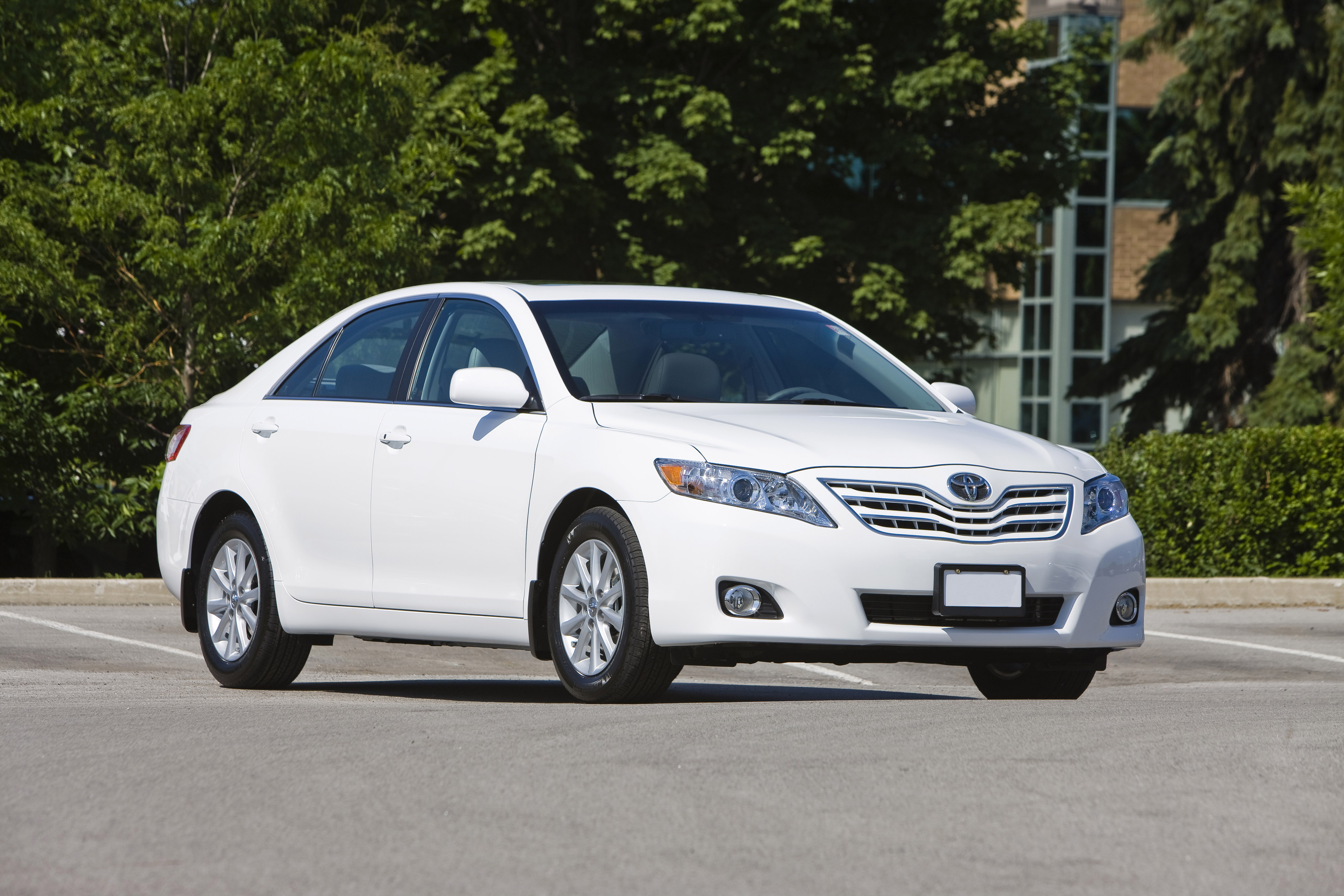  TOYOTA CAMRY XLE 