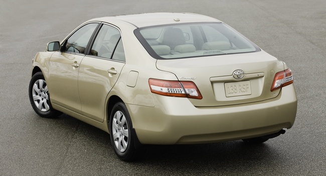 TOYOTA CAMRY XLE 2010