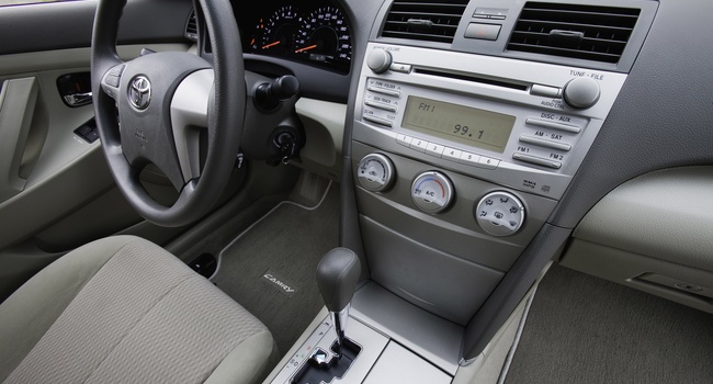 TOYOTA CAMRY XLE 2010
