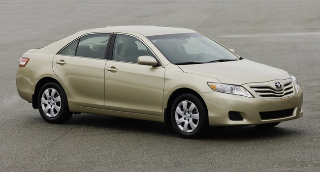 TOYOTA CAMRY XLE 2010