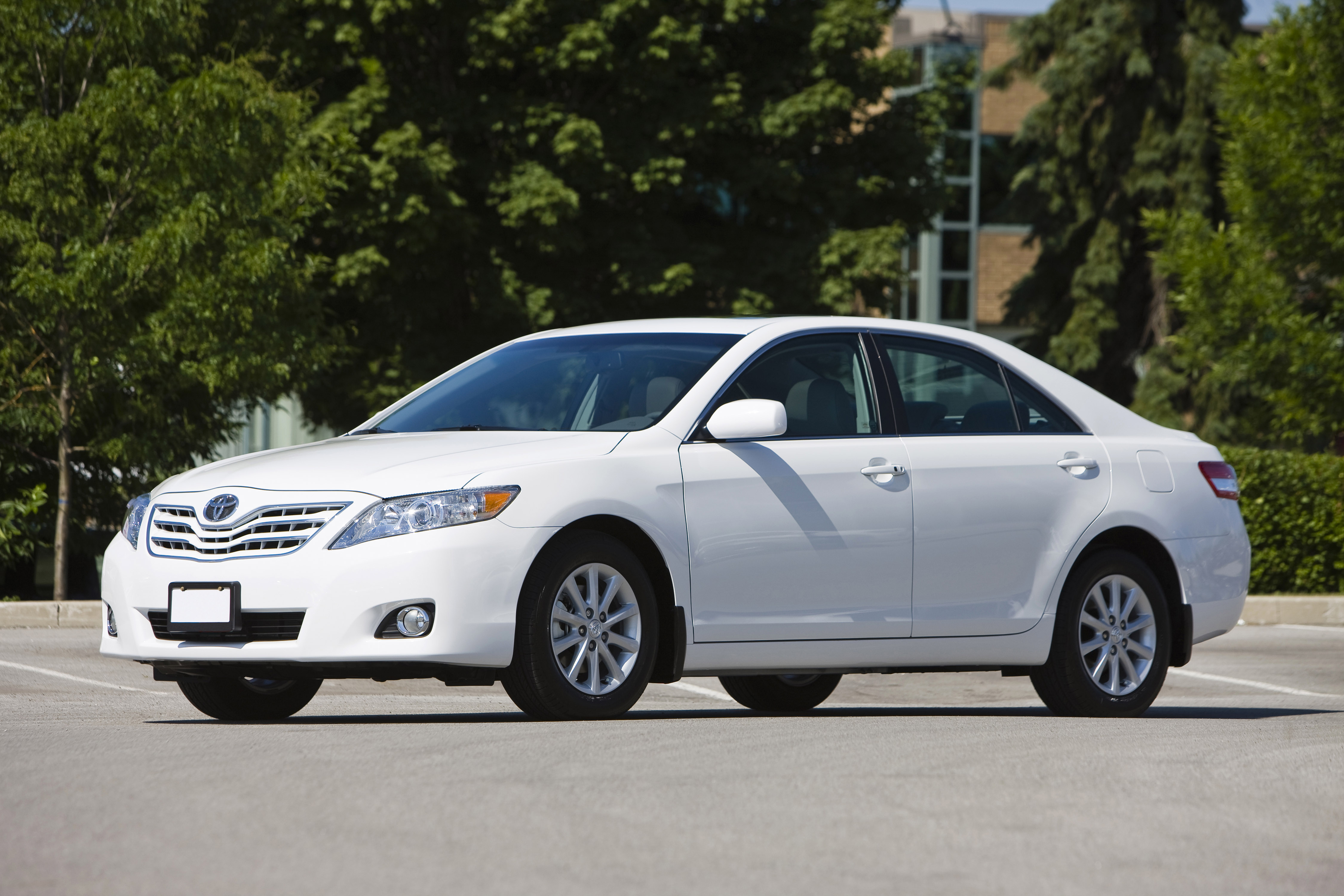  TOYOTA CAMRY XLE 