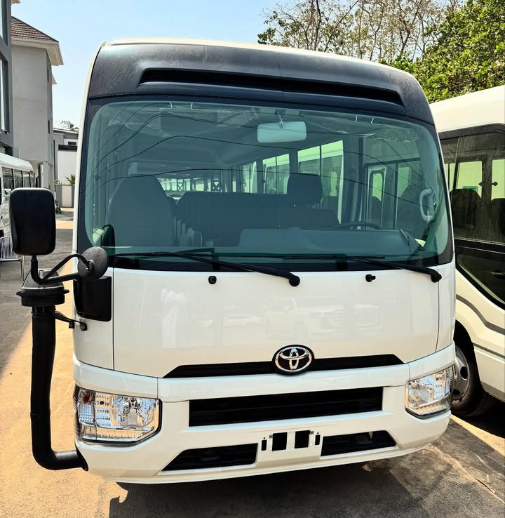 TOYOTA COASTER BUS I...