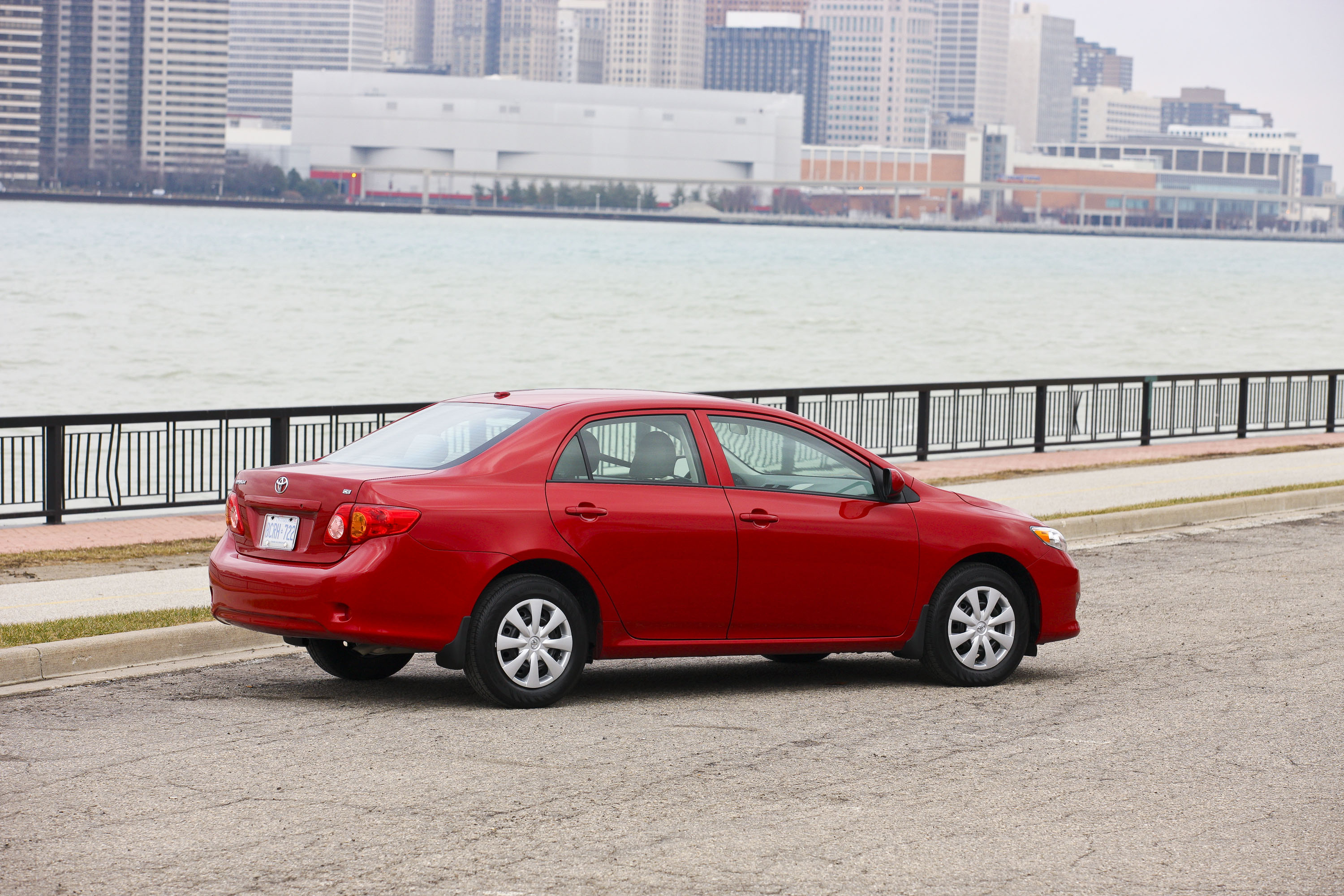  Toyota Corolla 