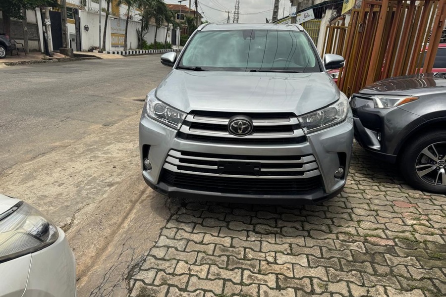 TOYOTA HIGHLANDER 20...