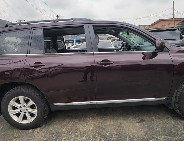 Toyota Highlander in Ogba