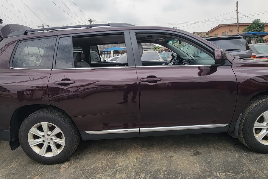 Toyota Highlander in...