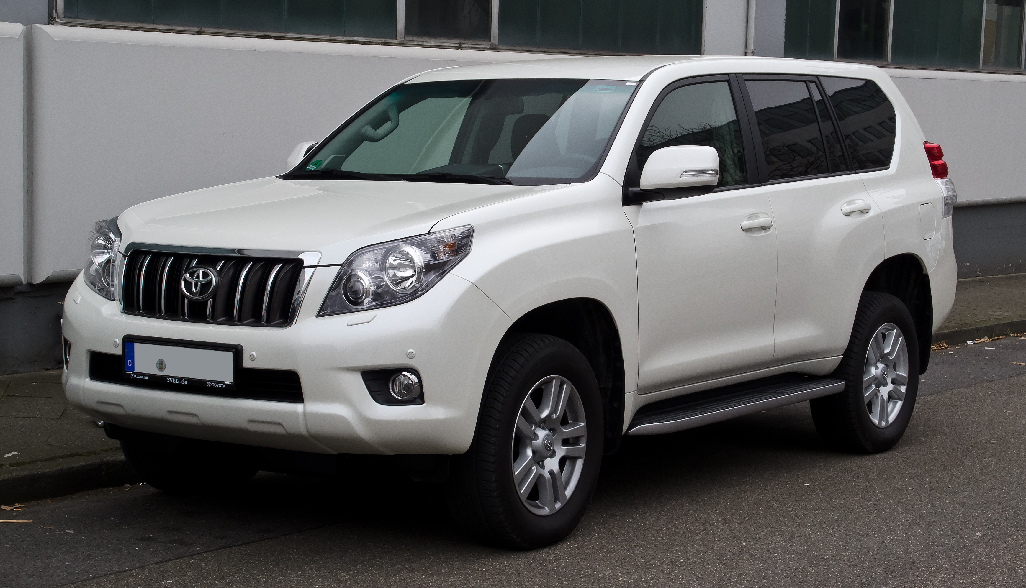  Toyota Land Cruiser Prado 