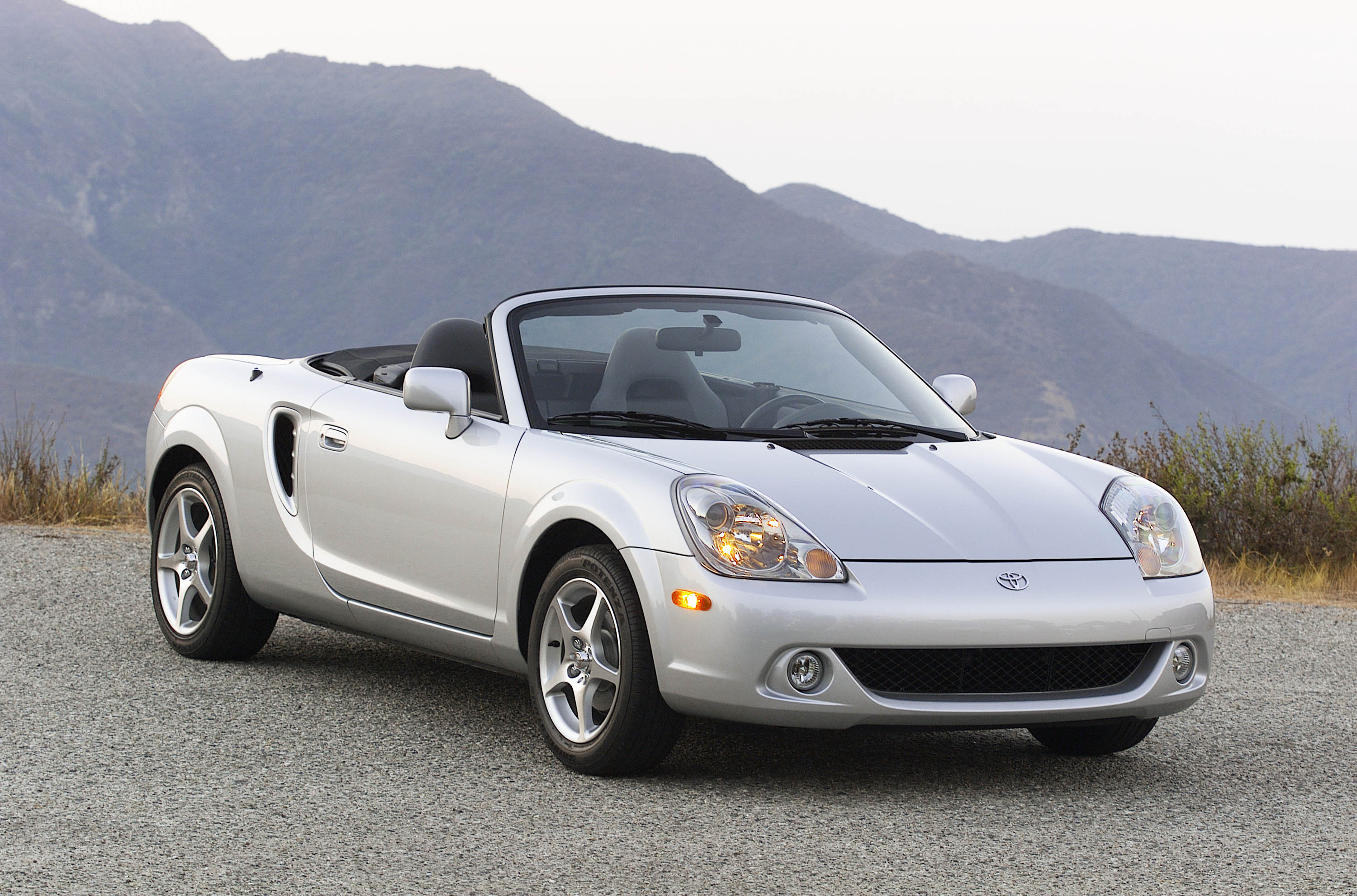  Toyota MR2 