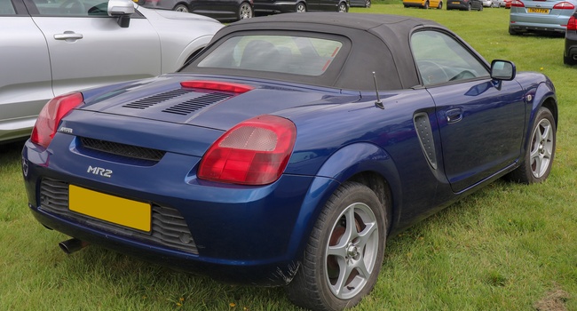 Toyota MR2 2004