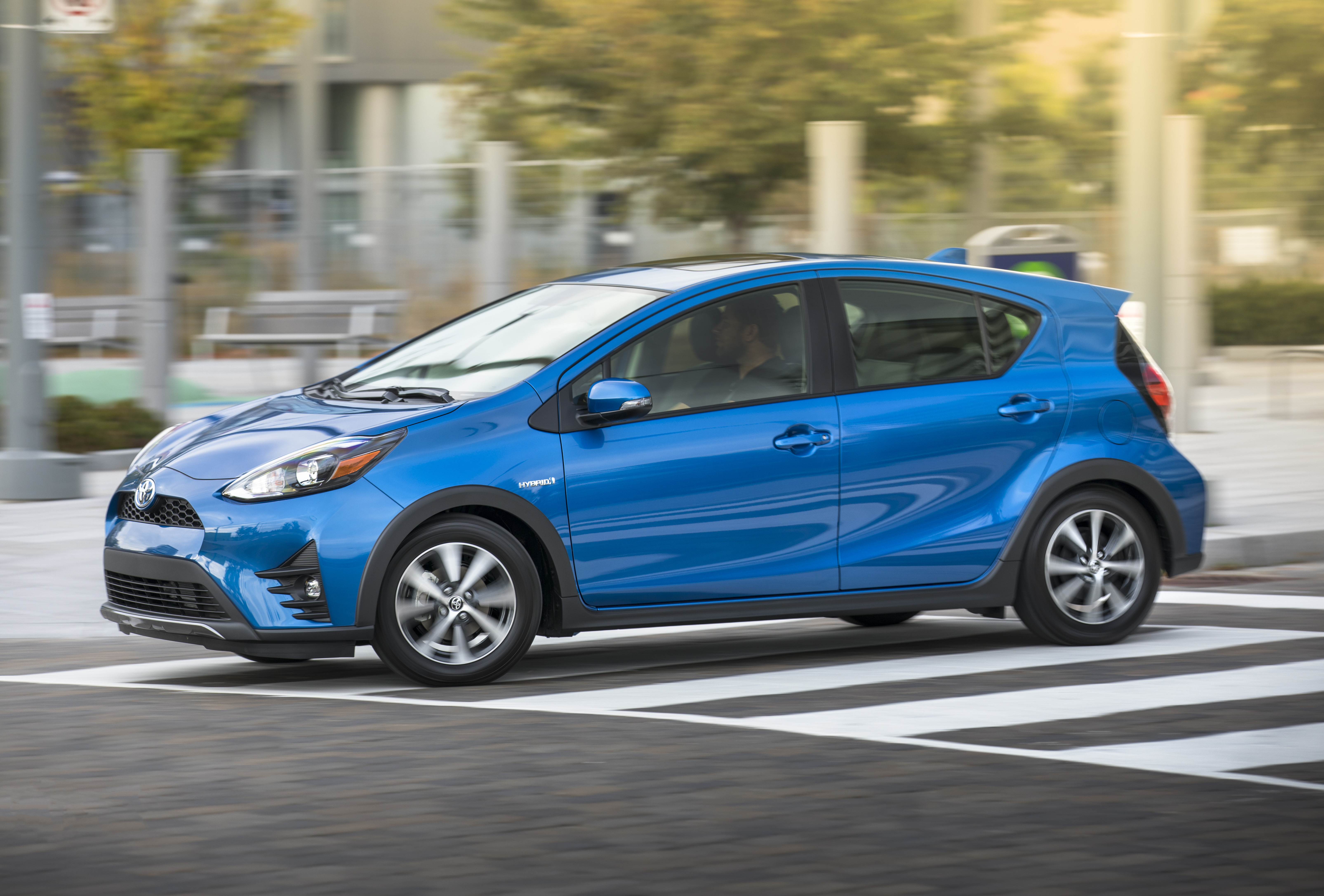  Toyota Prius-c 