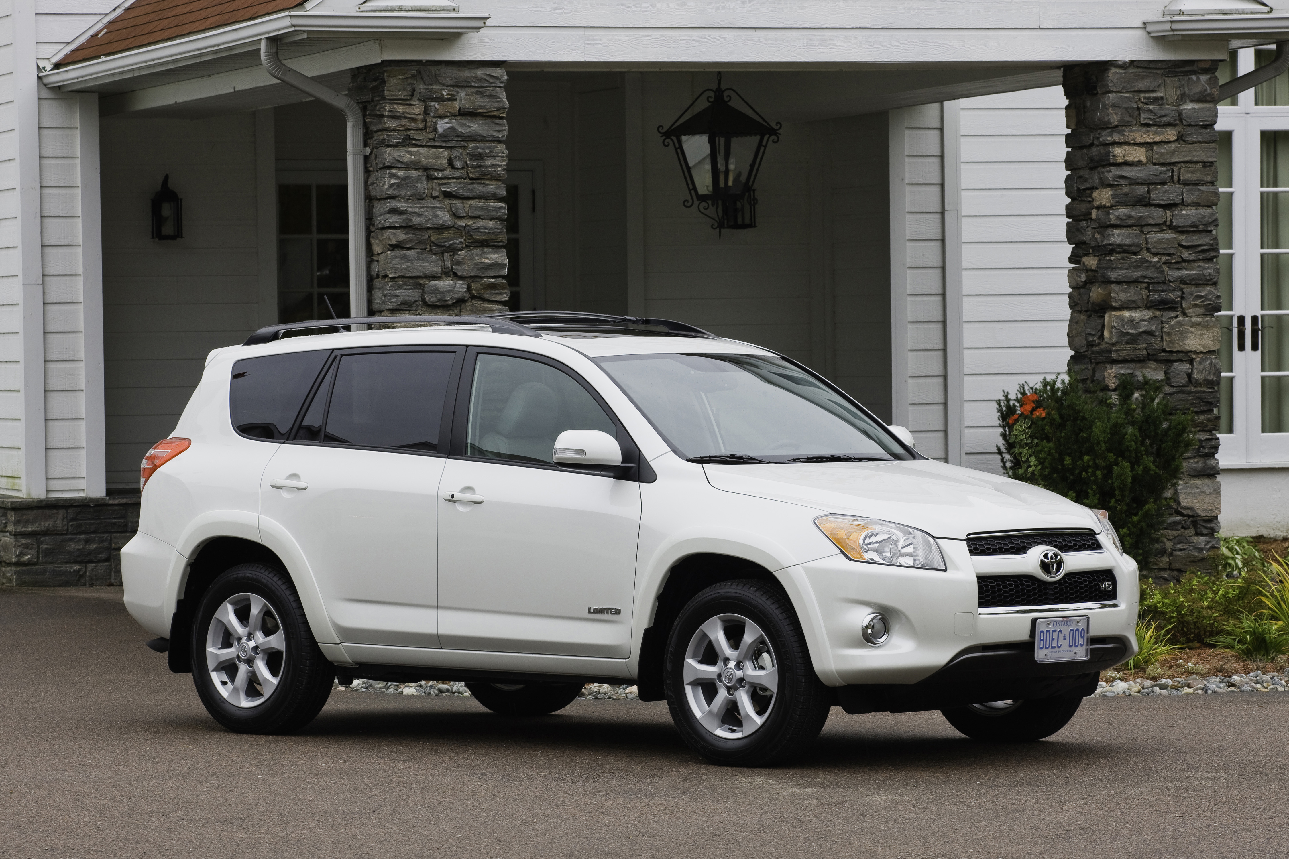  Toyota RAV4 