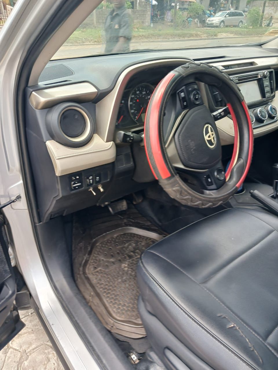 Toyota RAV4  2015 Model In Lagos