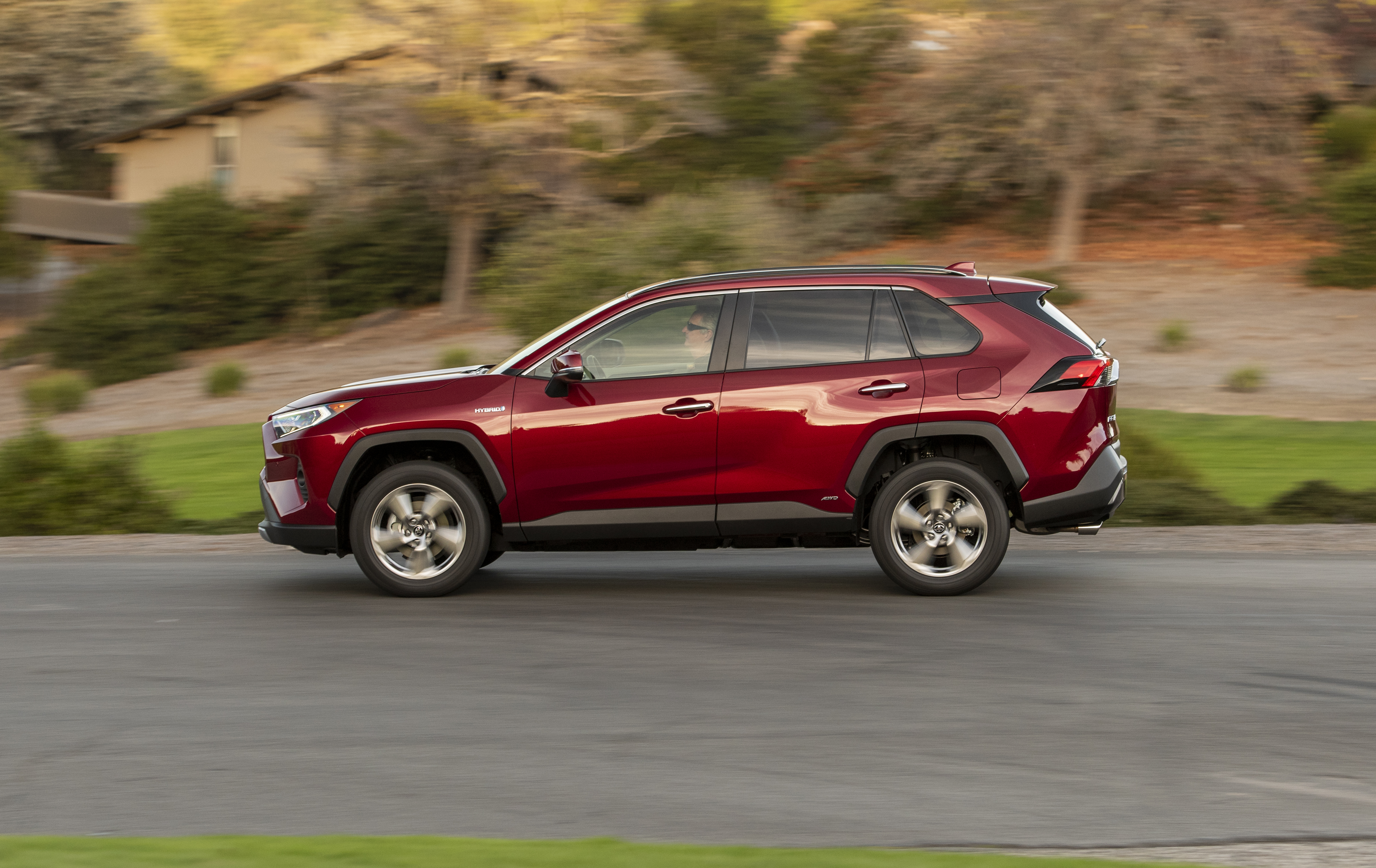  Toyota RAV4 Hybrid 